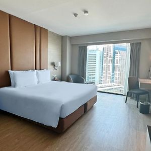 Ramada By Wyndham Bangkok Sukhumvit 11